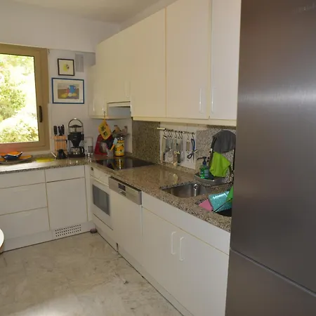 Spacieux 3 Pièces Avec Grande Terrasse Au Calme à - Fr-1-196-386 Appartement