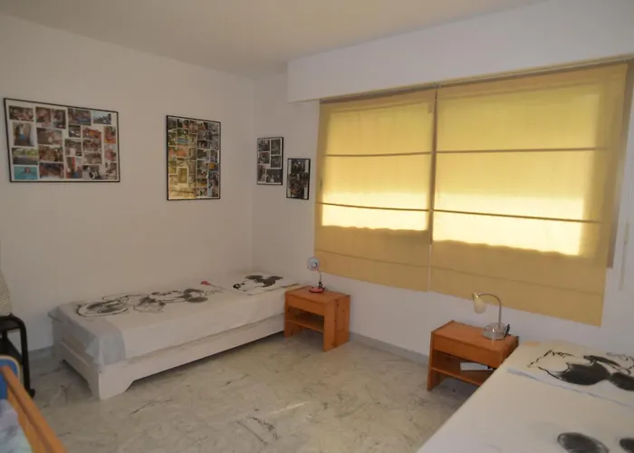 Spacieux 3p Avec Terrasse Et Piscine A - Fr-1-196-386 *